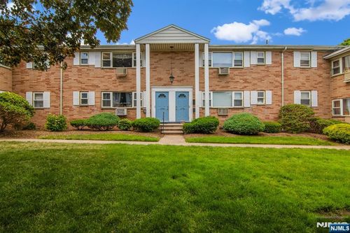 2-02 Virginia Dr, Fair Lawn, NJ, 07410-4723 | Card Image