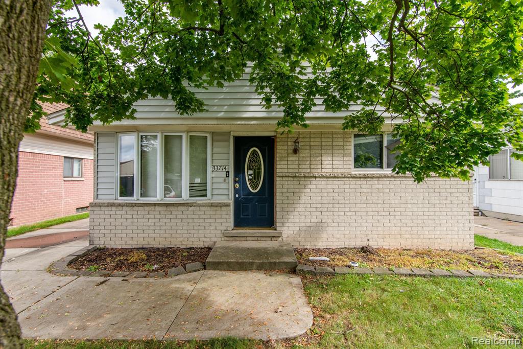 Somerset St, Westland, MI 48186