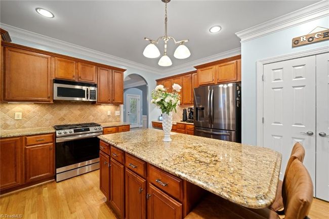 Kitchen | Image 16