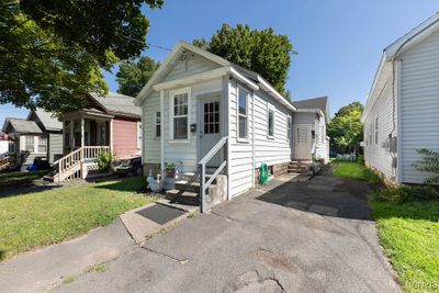 908 Kirkpatrick Street, Home with 2 bedrooms, 2 bathrooms and null parking in Syracuse NY | Image 2