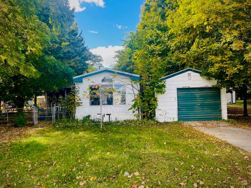 2537 Chestnut St, Central Lake, MI, 49622-5135 | Card Image