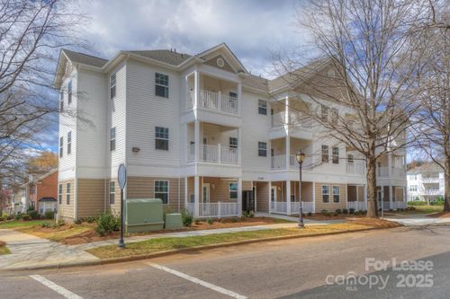 apt-303-17905 Delmas Dr, Cornelius, NC, 28031-8512 | Card Image