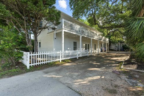 304 1st Ave N, Myrtle Beach, SC, 29577-4088 | Card Image