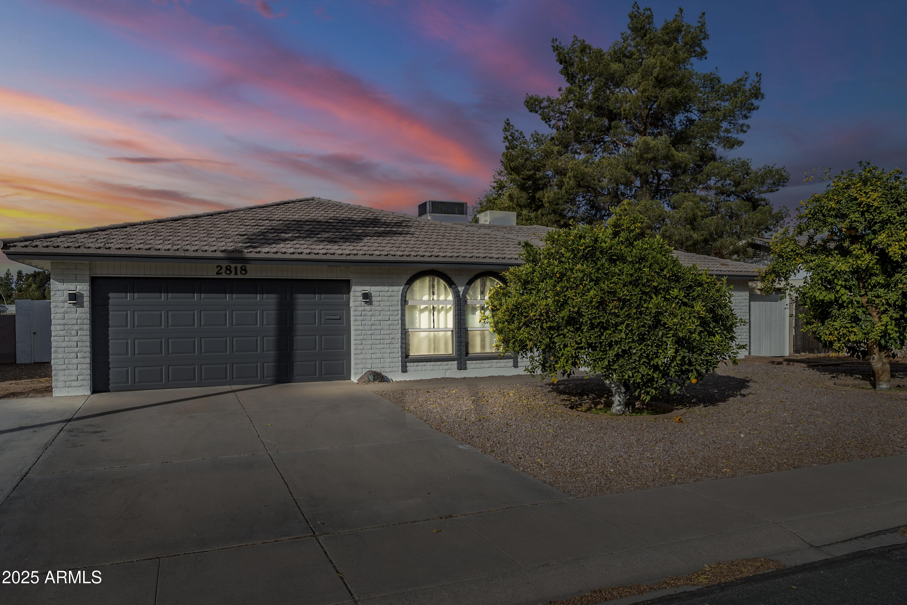 2818 S Cottonwood Drive, For Sale in Tempe - eXp Realty