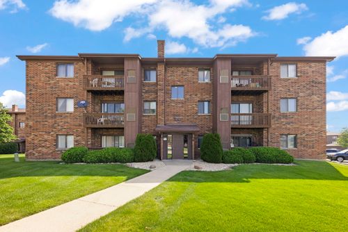 1-15719 Peggy Ln, Oak Forest, IL, 60452-5101 | Card Image