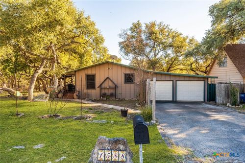 1588 Westview Court Dr, Canyon Lake, TX, 78133-6391 | Card Image