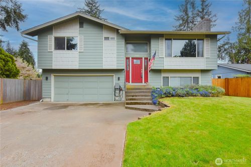 9102 46th Dr Ne, Marysville, WA, 98270-2521 | Card Image