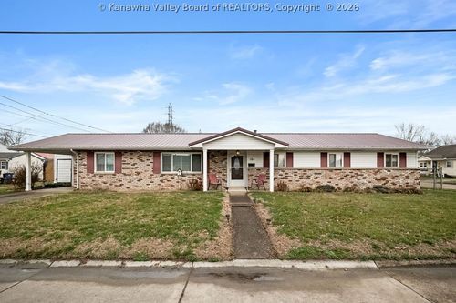 104 Beech St, Nitro, WV, 25143-2003 | Card Image