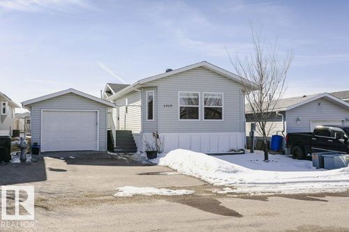 1919 Jubilee Rd, Sherwood Park, AB, T8H2N7 | Card Image