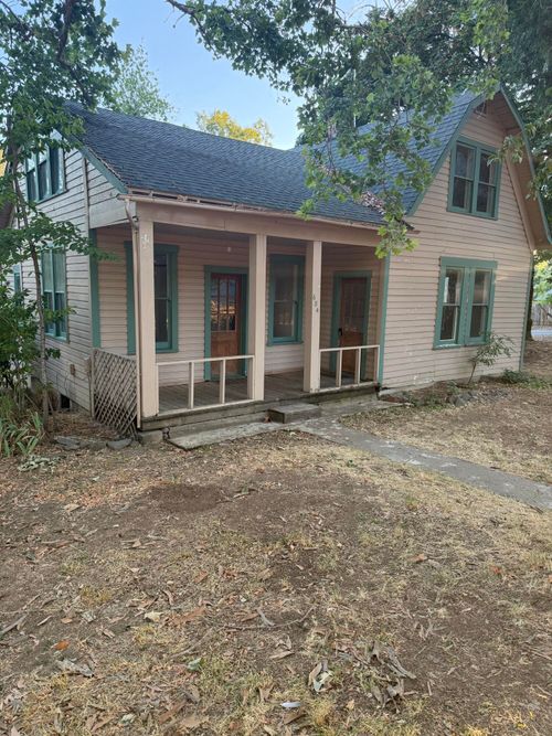 684 5th Ave, Gold Hill, OR, 97525-9756 | Card Image
