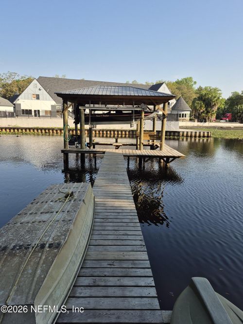 6093 Hyde Park Cir, Jacksonville, FL, 32210-1315 | Card Image