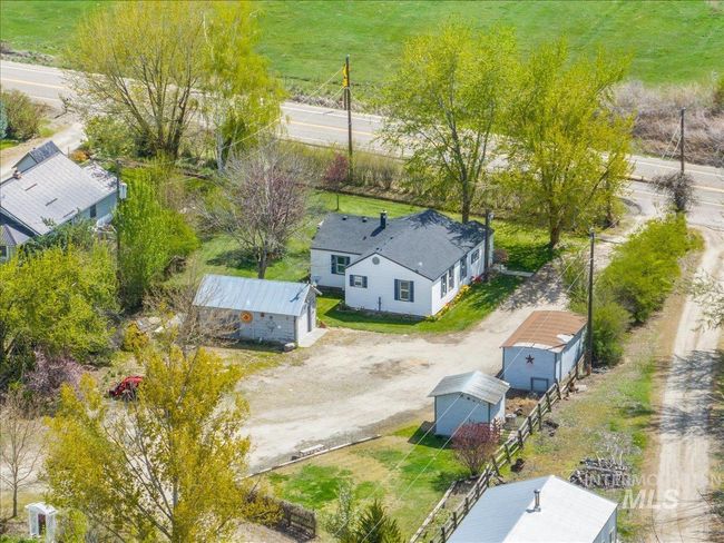 7110 W Highway 52, House other with 3 bedrooms, 1 bathrooms and 6 parking in Emmett ID | Image 33