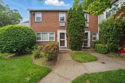 147-147 Charter Cir, Ossining, NY, 10562-6011 | Card Image