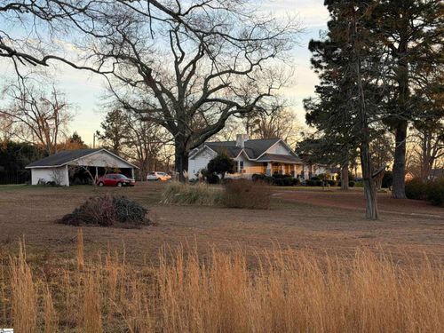 2120 Highway 101 N, Gray Court, SC, 29645-5724 | Card Image