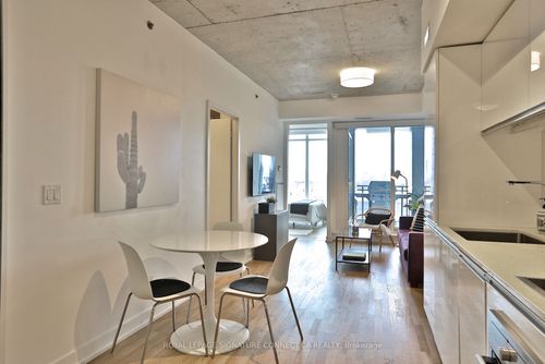 830-20 Minowan Miikan Lane, Toronto, ON, M6J0E5 | Card Image