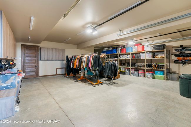 627 Ryegrass Rd, House other with 9 bedrooms, 12 bathrooms and null parking in Daniel WY | Image 47