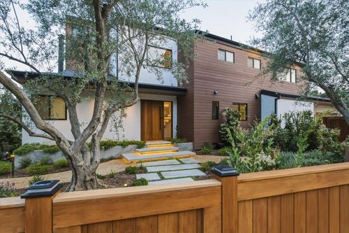 3211 Padaro Ln, CARPINTERIA, CA, 93013-1116 | Card Image