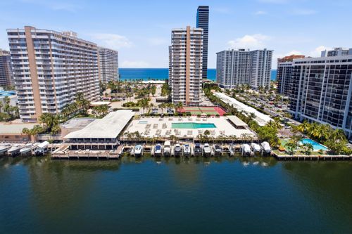 17d-1985 S Ocean Dr, Hallandale Beach, FL, 33009-5990 | Card Image
