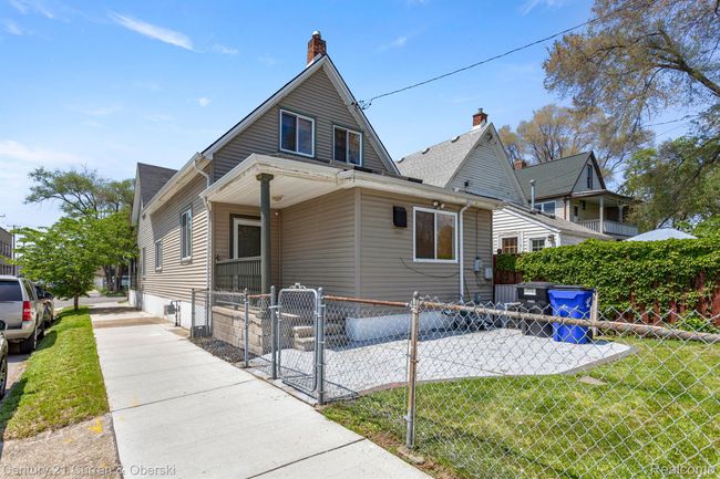 2000 Wabash St, House other with 4 bedrooms, 2 bathrooms and null parking in Detroit MI | Image 11