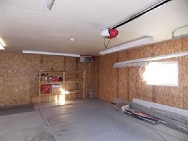 77 - 5210 65 Ave, Home with 3 bedrooms, 2 bathrooms and 3 parking in Olds AB | Image 35