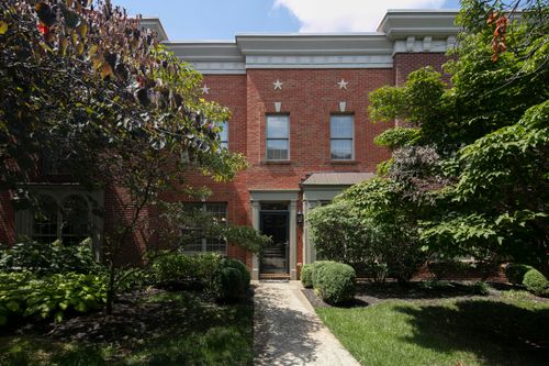 947 Star Shoot Pkwy, Lexington, KY, 40509 | Card Image