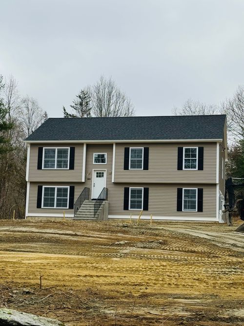 105 Reilly Rd, Hampton, CT, 06247-1615 | Card Image