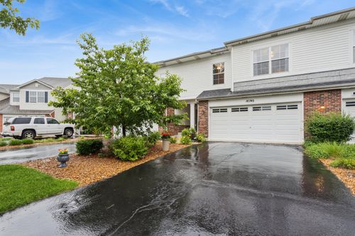 16745 Hazelwood Dr, Plainfield, IL, 60586-5854 | Card Image