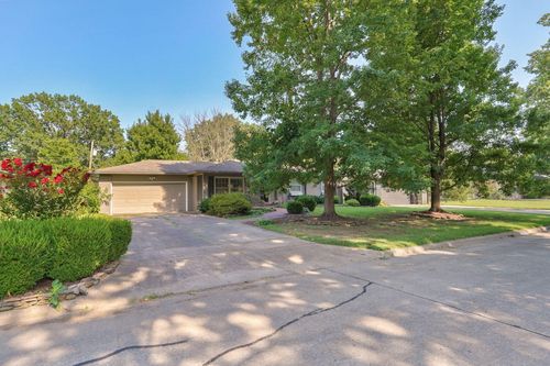 2444 S Mccann Avenue, Springfield, MO, 65804 | Card Image