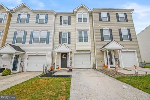 4144 Trabert Ct, Dover, PA, 17315-4267 | Card Image