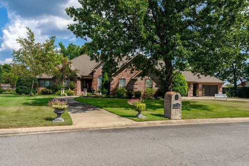 760 Bristol Ln, Conway, AR, 72034-8502 | Card Image