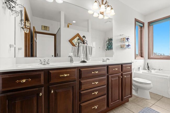 First Floor Primary Bathroom | Image 19