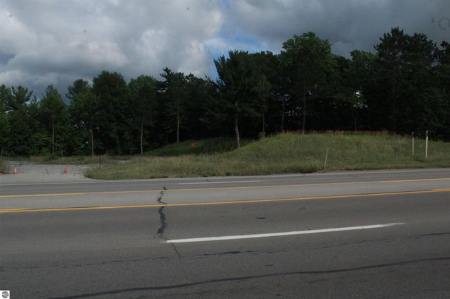 1202 N Us Highway 31 S, Home with 0 bedrooms, 0 bathrooms and null parking in Traverse City MI | Image 7