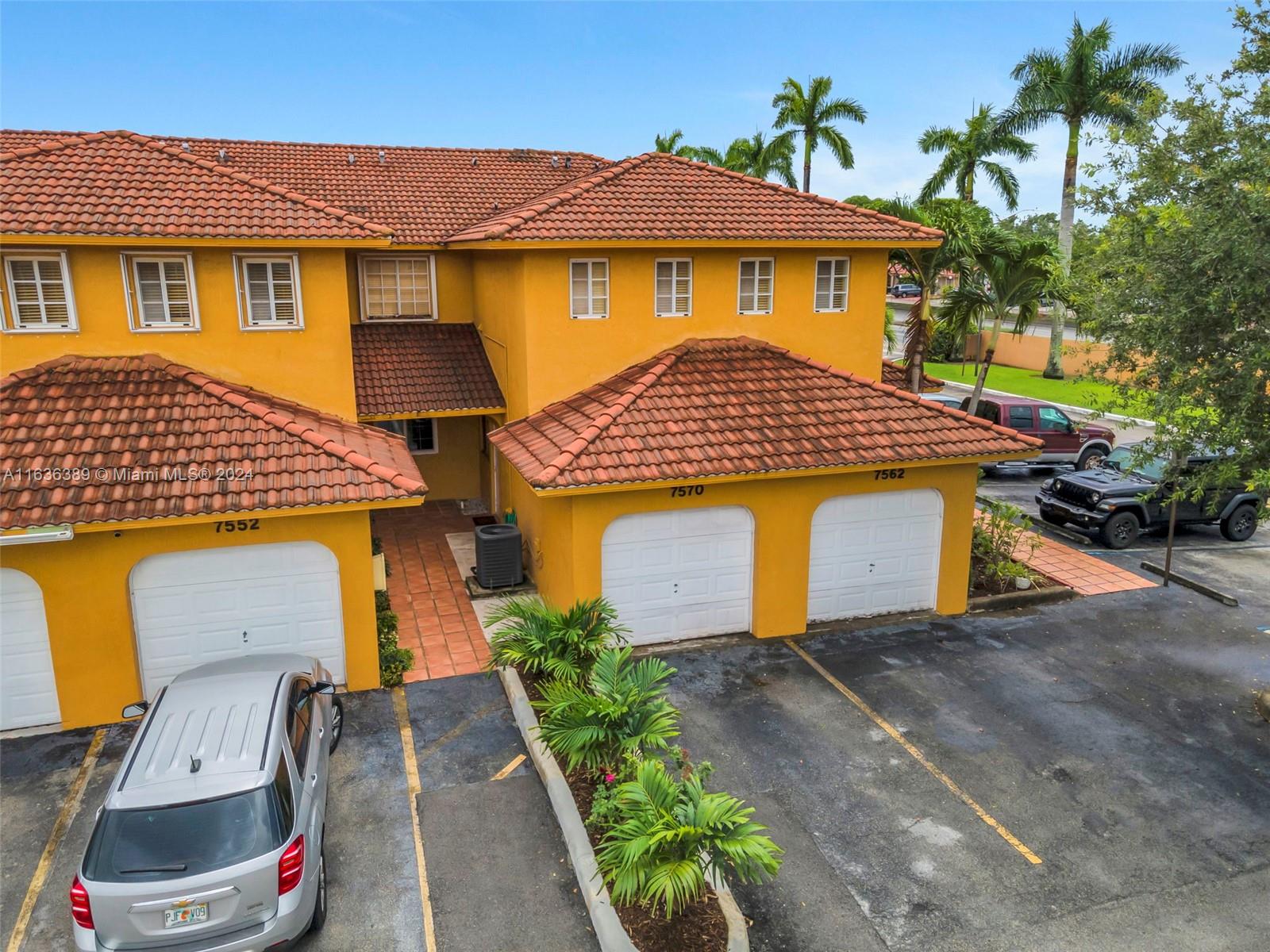 176th Ter, Hialeah, FL 33015