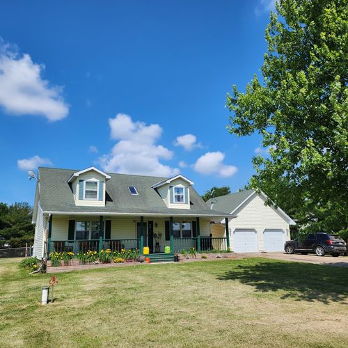 3883 E 2050th Rd, Serena, IL, 60549-9718 | Card Image