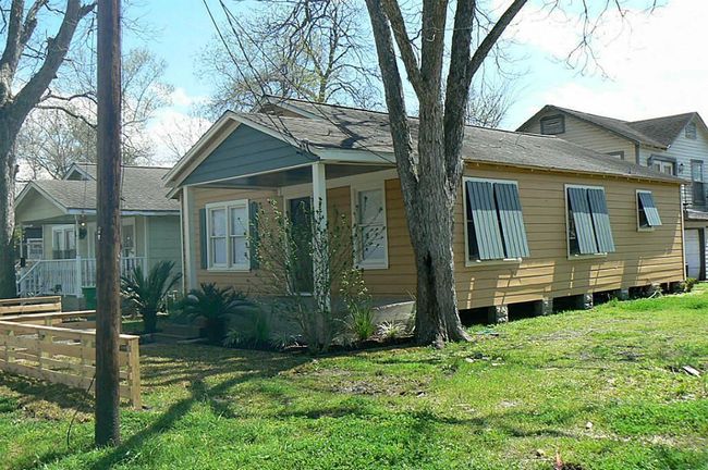 1110 E 27 Th St, House other with 5 bedrooms, 3 bathrooms and 2 parking in Houston TX | Image 18