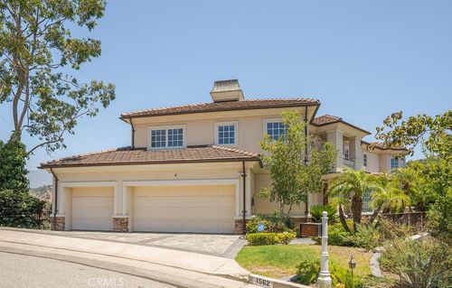 1562 Arundle Pl, Glendale, CA, 91206-1303 | Card Image