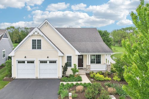 40418 N South Newport Dr, Antioch, IL, 60002-8522 | Card Image