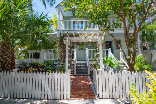 2 Merganser Ln, Key West, FL, 33040-4364 | Card Image