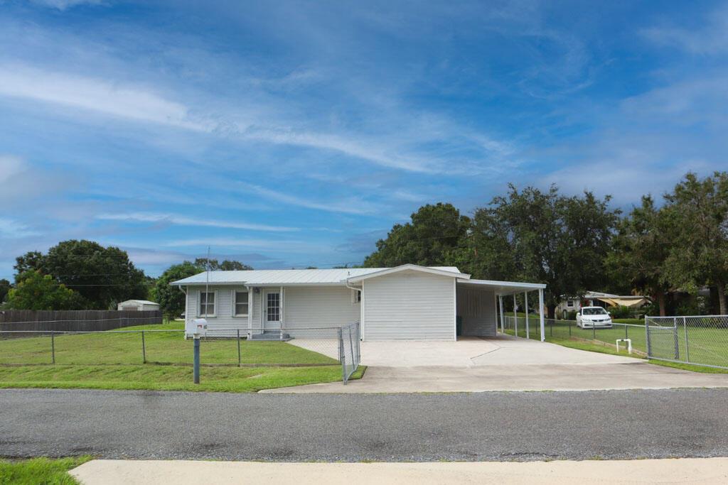 Echo St, Fort Pierce, FL 34982