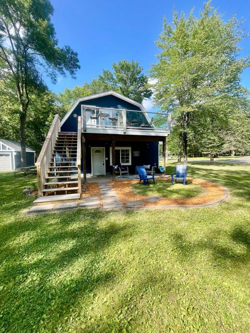 1010 W Isle St, Wahkon, MN, 56386-2573 | Card Image