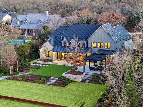 211 Deer Valley Dr, Mabank, TX, 75147-2426 | Card Image