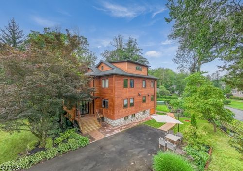 25 Division Ave, Summit, NJ, 07901-2338 | Card Image
