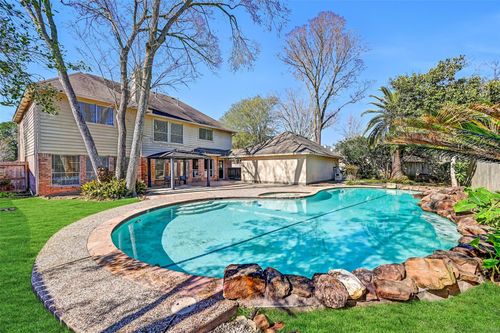 303 Melodywood Dr, Friendswood, TX, 77546-2853 | Card Image