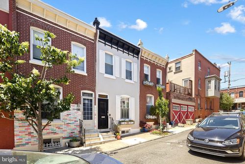 880 N Myrtlewood St, PHILADELPHIA, PA, 19130-1128 | Card Image