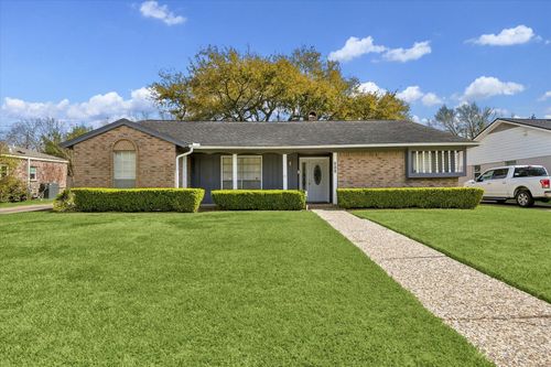 403 Blue Willow Dr, Houston, TX, 77042-1109 | Card Image