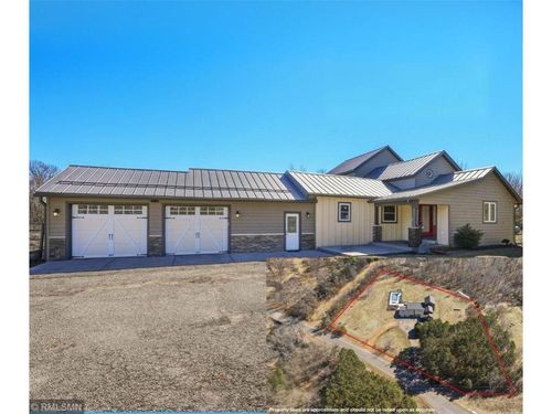 11537 118th Ave, Chippewa Falls, WI, 54729-6122 | Card Image