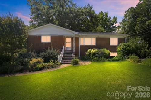 3800 Arvin Dr, Charlotte, NC, 28269-4313 | Card Image