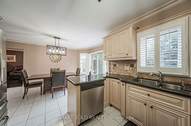 58 Helmsdale Ave, House other with 5 bedrooms, 4 bathrooms and 9 parking in Maple ON | Image 10