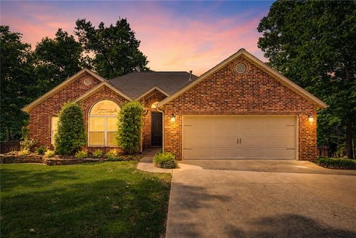 9537 Lori Ln, Rogers, AR, 72758-7582 | Card Image