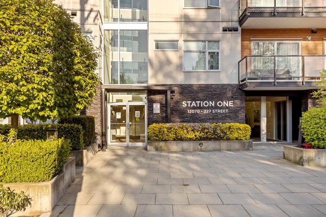 216 - 12070 227 Street, Condo with 2 bedrooms, 2 bathrooms and 2 parking in Maple Ridge BC | Image 2